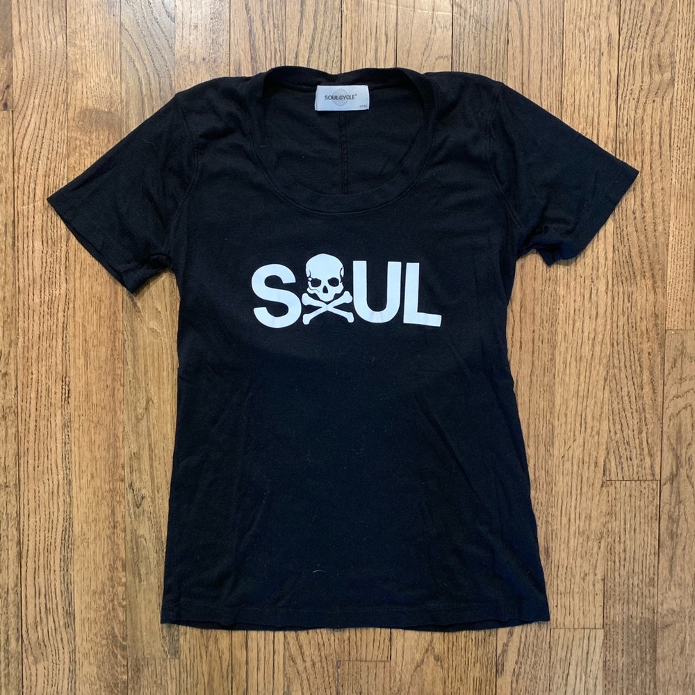 SOULCYCLE BLACK BACK SEAM TEE WITH SOUL VINYL SZ S